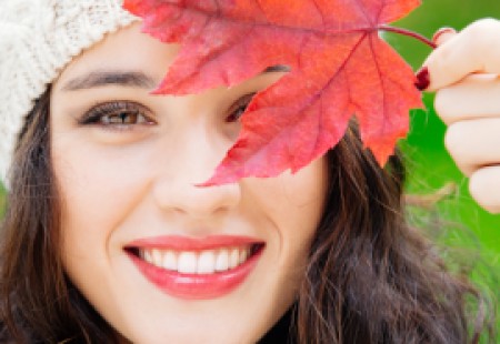 Λαμπερό και υγιές  πρόσωπο   το φθινόπωρο