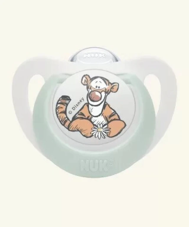NUK Disney Winnie the Pooh Πιπίλα Σιλικόνης 0-6m Χρώμα Λευκό-Φυστικί, 1τμχ